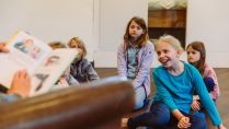 Geschichten für Kinder ab sechs Jahren in der Wewelsburg am Sonntag, 9.12., 15 Uhr in der Wewelsburg